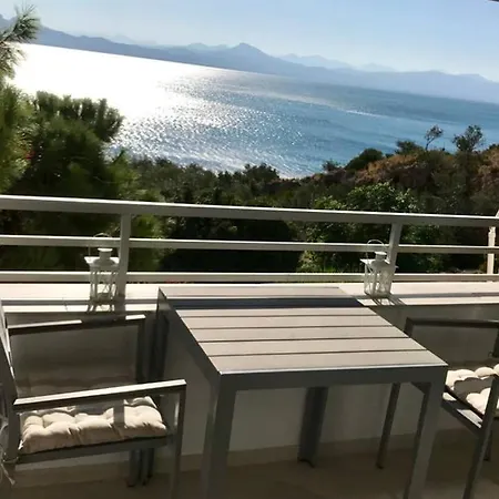 Sea View Apartment Loutraki  Exterior photo