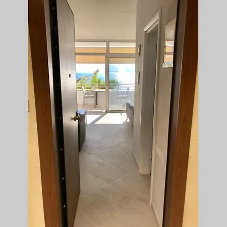 Sea View Apartment Loutraki  Exterior photo